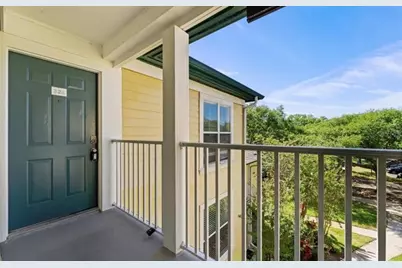 4107 Chatham Oak Court #326, Tampa, FL 33624 - Photo 2