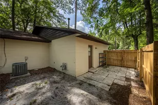 2902 NW 39th Pl, Gainesville, FL 32605 - Photo 14