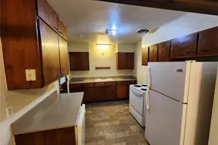 1339 NW 25th Terrace, Gainesville, FL 32605 - Photo 2