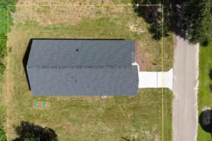 2402 NE 70 St, Gainesville, FL 32609 - Photo 2