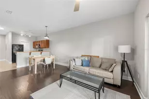 2927 SW 35th Pl, Gainesville, FL 32608 - Photo 8