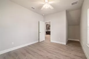 622 NW 3rd Ave, Gainesville, FL 32601 - Photo 18