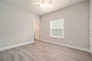 622 NW 3rd Ave, Gainesville, FL 32601 - Photo 12