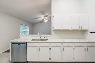7136 SW 81st Drive, Gainesville, FL 32608 - Photo 6