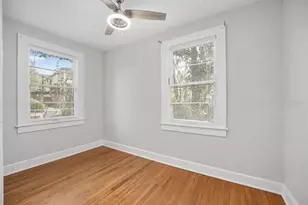 949 SW 13th St, Gainesville, FL 32601 - Photo 16