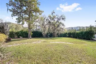 949 SW 13th St, Gainesville, FL 32601 - Photo 18