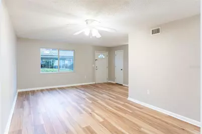 501 SW 75th Street #D13, Gainesville, FL 32607 - Photo 4