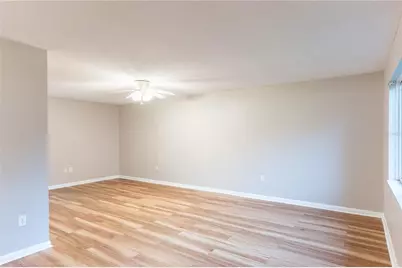501 SW 75th Street #D13, Gainesville, FL 32607 - Photo 2