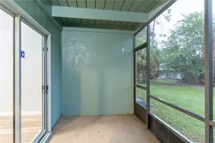 501 SW 75th St, Gainesville, FL 32607 - Photo 10