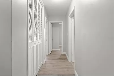 121 NW 29th St, Gainesville, FL 32607 - Photo 16
