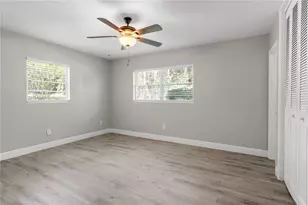 121 NW 29th St, Gainesville, FL 32607 - Photo 18