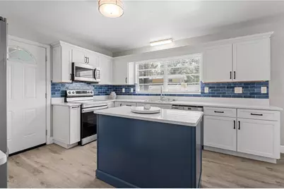 121 NW 29th St, Gainesville, FL 32607 - Photo 8