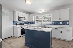 121 NW 29th St, Gainesville, FL 32607 - Photo 8