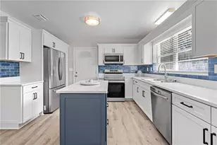 121 NW 29th St, Gainesville, FL 32607 - Photo 10