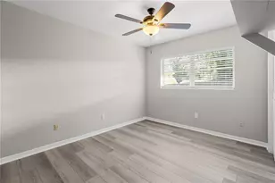 121 NW 29th St, Gainesville, FL 32607 - Photo 22