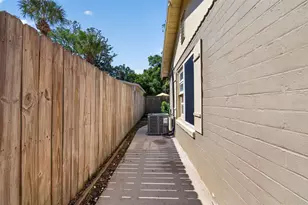 715 NW 22nd Ave, Gainesville, FL 32609 - Photo 38