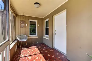 715 NW 22nd Ave, Gainesville, FL 32609 - Photo 2