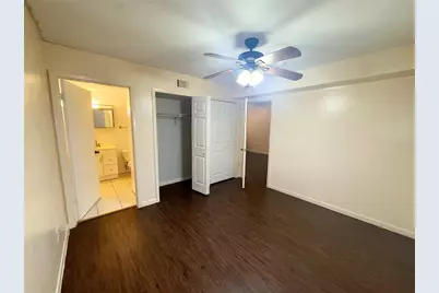 109 SE 16th Avenue #Q101, Gainesville, FL 32601 - Photo 10
