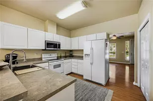 11684 NW 18th Pl, Gainesville, FL 32606 - Photo 4
