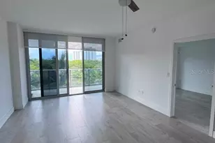 16385 Biscayne Blvd, North Miami Beach, FL 33160 - Photo 18