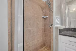 125 NE 4 St, Gainesville, FL 32601 - Photo 50
