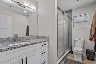 805 NW 40th Terrace, Gainesville, FL 32605 - Photo 24