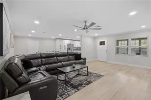 805 NW 40th Terrace, Gainesville, FL 32605 - Photo 6