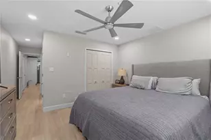 805 NW 40th Terrace, Gainesville, FL 32605 - Photo 16