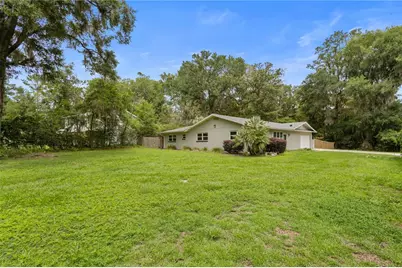 805 NW 40th Terrace, Gainesville, FL 32605 - Photo 4