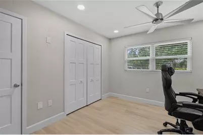 805 NW 40th Terrace, Gainesville, FL 32605 - Photo 20