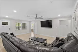 805 NW 40th Terrace, Gainesville, FL 32605 - Photo 8