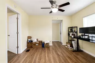 5811 11th St, Zephyrhills, FL 33542 - Photo 10