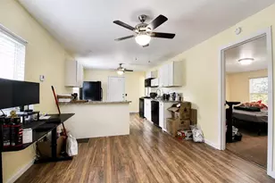 5811 11th St, Zephyrhills, FL 33542 - Photo 8