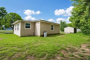 5811 11th St, Zephyrhills, FL 33542 - Photo 24