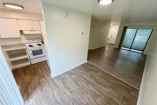 724 SW 68th Terrace, Gainesville, FL 32607 - Photo 10