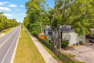 724 SW 68th Terrace, Gainesville, FL 32607 - Photo 8
