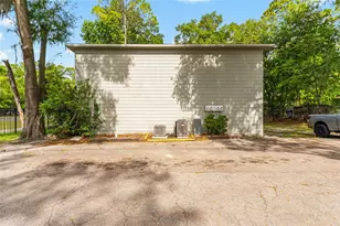 724 SW 68th Terrace, Gainesville, FL 32607 - Photo 6