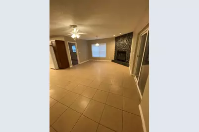 2431 NW 4th Terrace #2431, Gainesville, FL 32609 - Photo 12