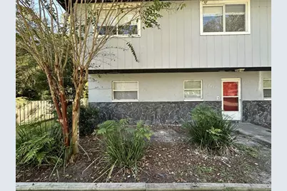 2431 NW 4th Terrace #2431, Gainesville, FL 32609 - Photo 2