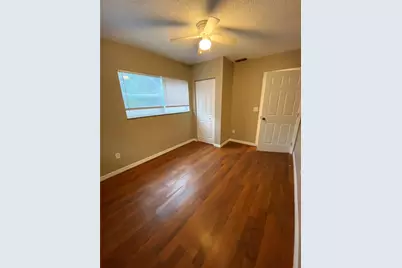 2431 NW 4th Terrace #2431, Gainesville, FL 32609 - Photo 8