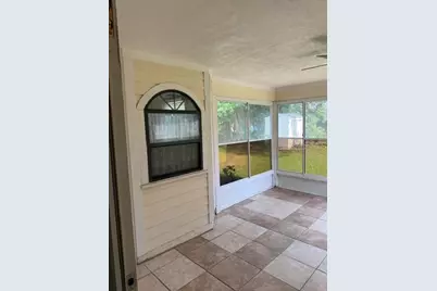 821 NW 7th Avenue, Gainesville, FL 32601 - Photo 12