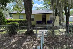 917 NE 25th St, Gainesville, FL 32641 - Photo 4