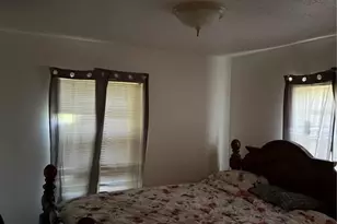 917 NE 25th St, Gainesville, FL 32641 - Photo 12