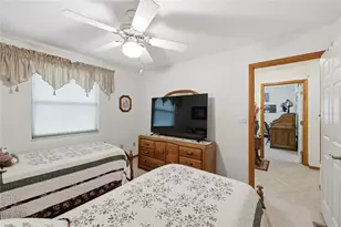 561 SE 28th St, Melrose, FL 32666 - Photo 40