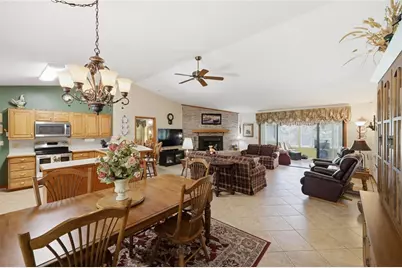 561 SE 28th Street, Melrose, FL 32666 - Photo 10