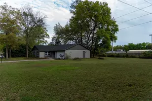 8221 SW 13th Rd, Gainesville, FL 32607 - Photo 10