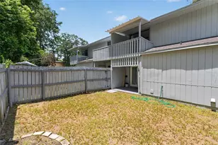 4123 SW 15 Pl, Gainesville, FL 32607 - Photo 4