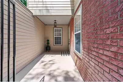 1215 NW 55th Street NW #7, Gainesville, FL 32605 - Photo 2