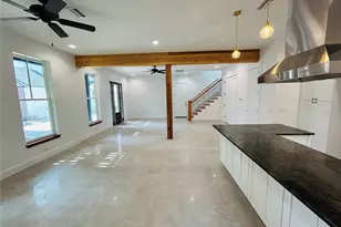 296 NW 12th Ave, Gainesville, FL 32601 - Photo 14