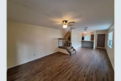 6111 SW 8th Place, Gainesville, FL 32607 - Photo 4